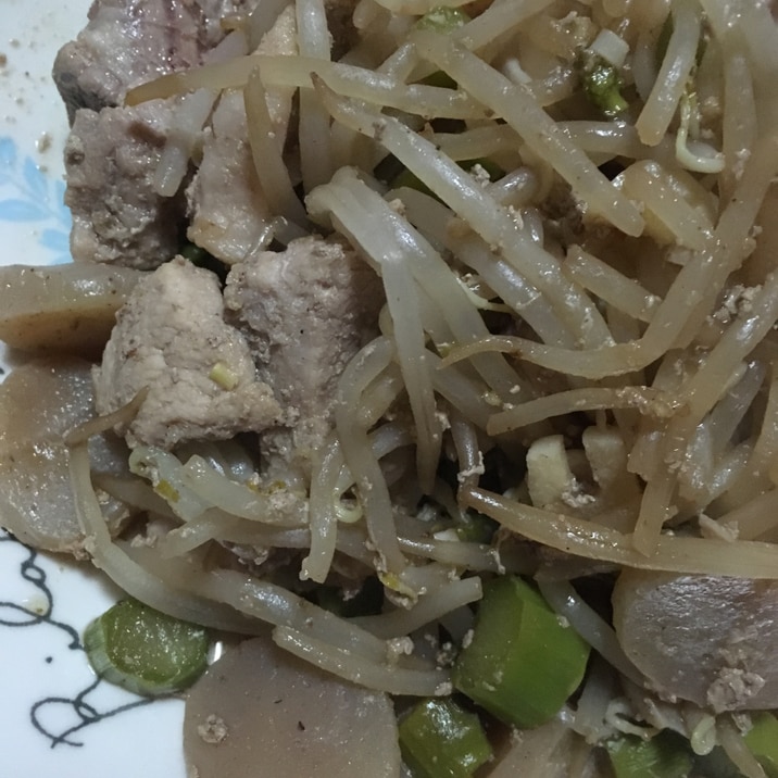 漬け豚ロースと玉こんにゃくの炒め物